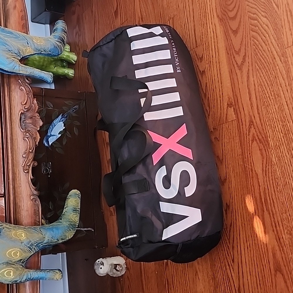 New Victoria's secret gym bag